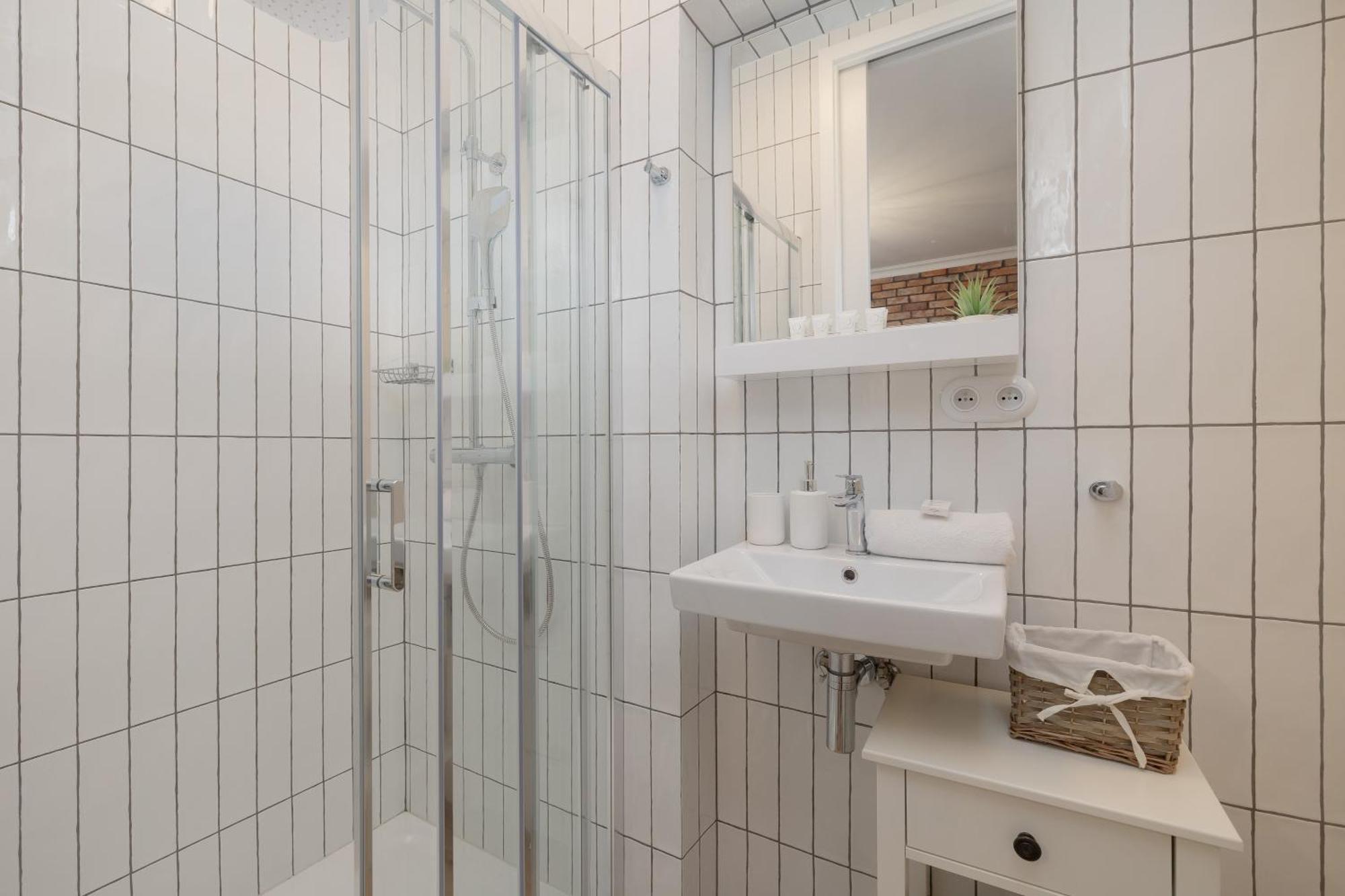 Beautiful & Stylish Apartaments Dietla With Air Conditioning By Noclegi Renters Krasków Exterior foto